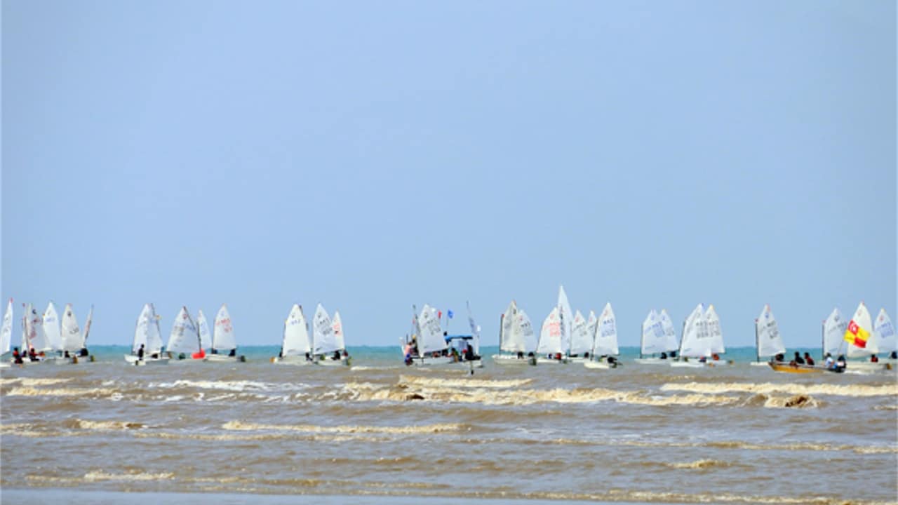 Batu Laut Sailing Boat